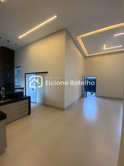 Casa para aluguel no NOVO MUNDO: 