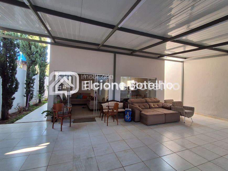 Casa à venda no JARDIM DAS PALMEIRAS: 