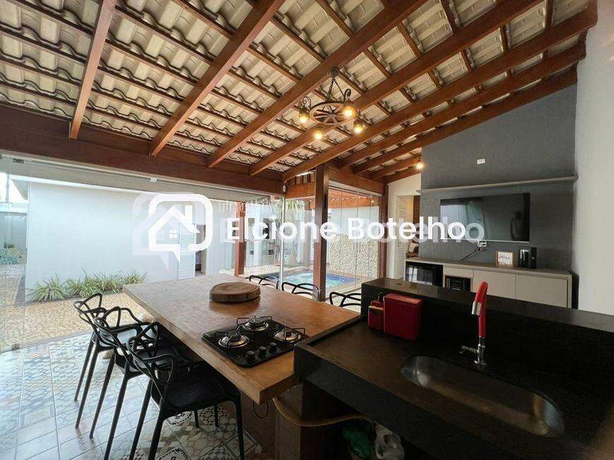Casa à venda no LARANJEIRAS: 