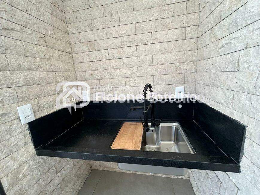 Casa de Condomínio à venda no GRANADA: 