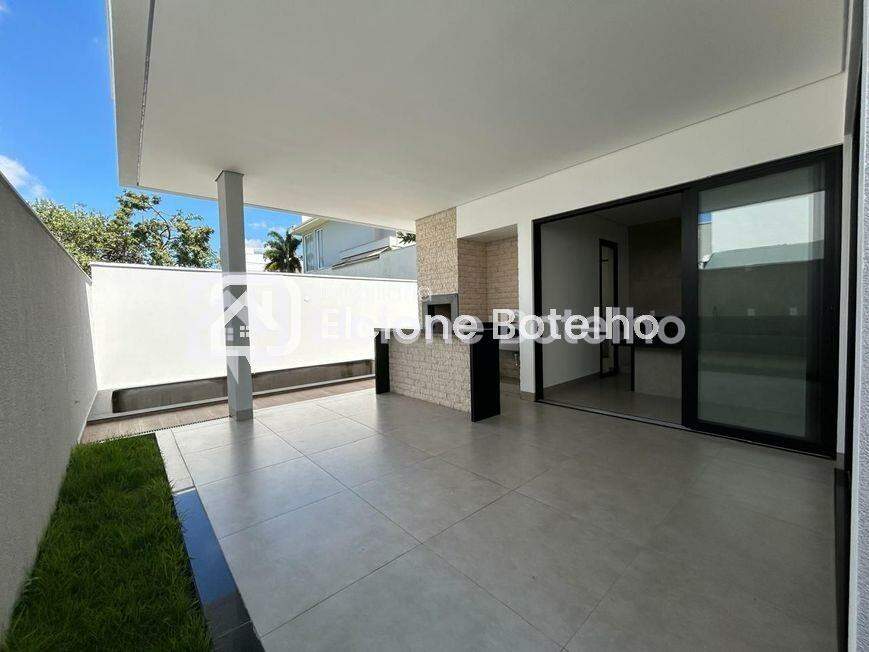 Casa de Condomínio à venda no GRANADA: 