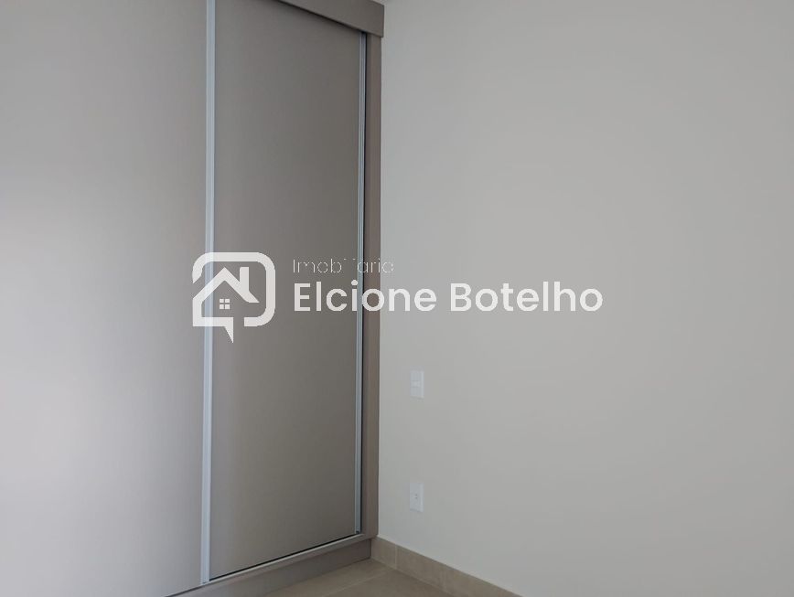Apartamento para aluguel no SEGISMUNDO PEREIRA: 