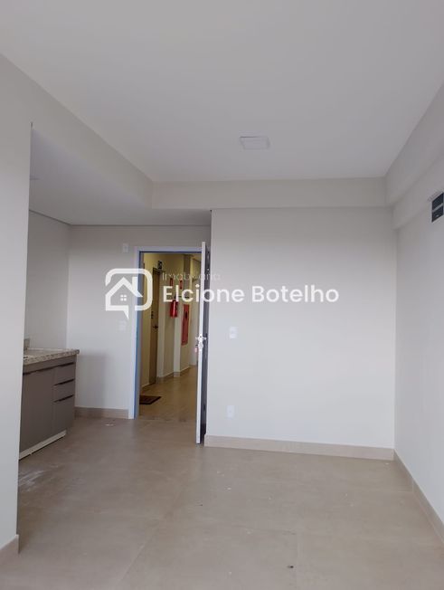 Apartamento para aluguel no SEGISMUNDO PEREIRA: 