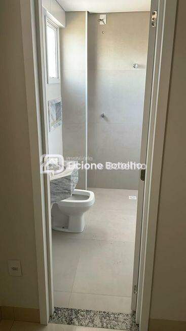 Apartamento à venda no UMUARAMA: 