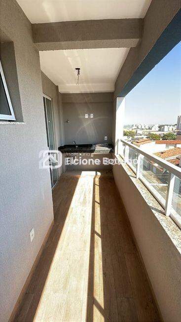 Apartamento à venda no UMUARAMA: 