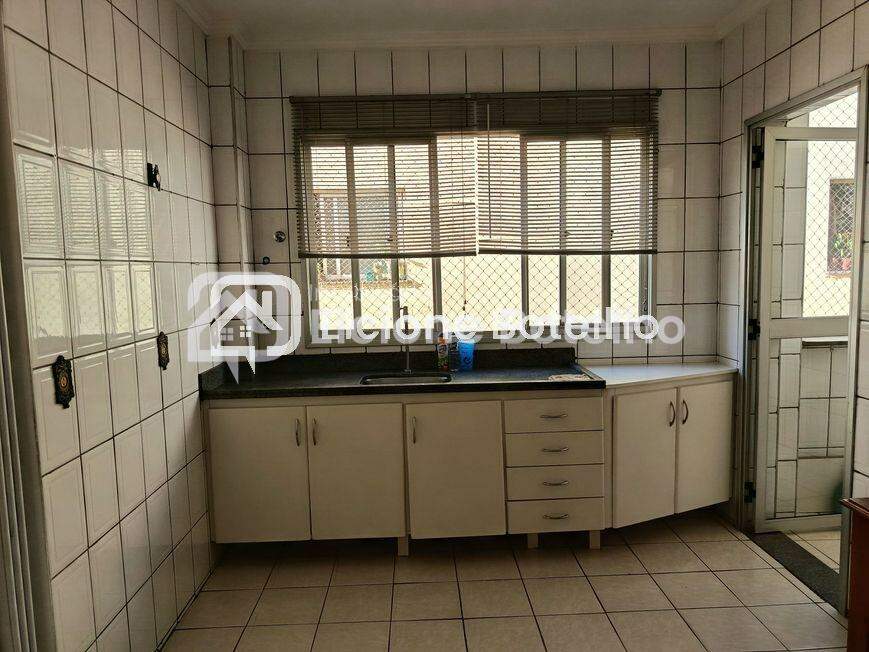 Apartamento à venda no SARAIVA: 