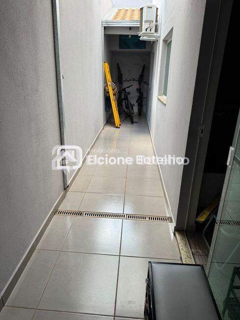 Apartamento à venda no NOVO MUNDO: 