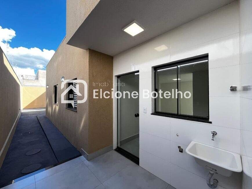 Casa à venda no LARANJEIRAS: 