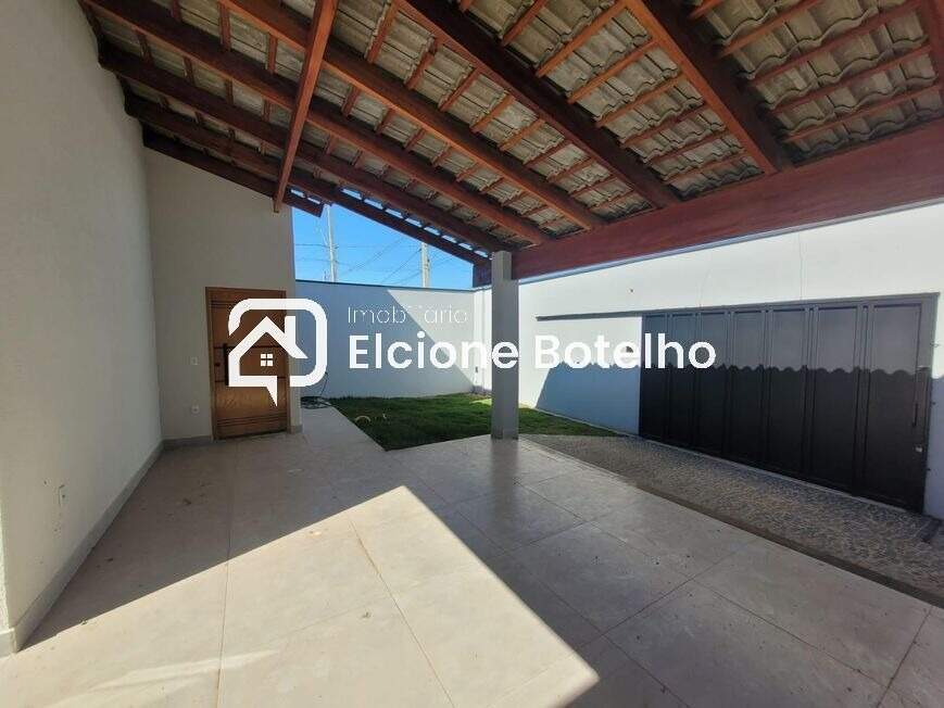 Casa à venda no JARDIM HOLANDA: 