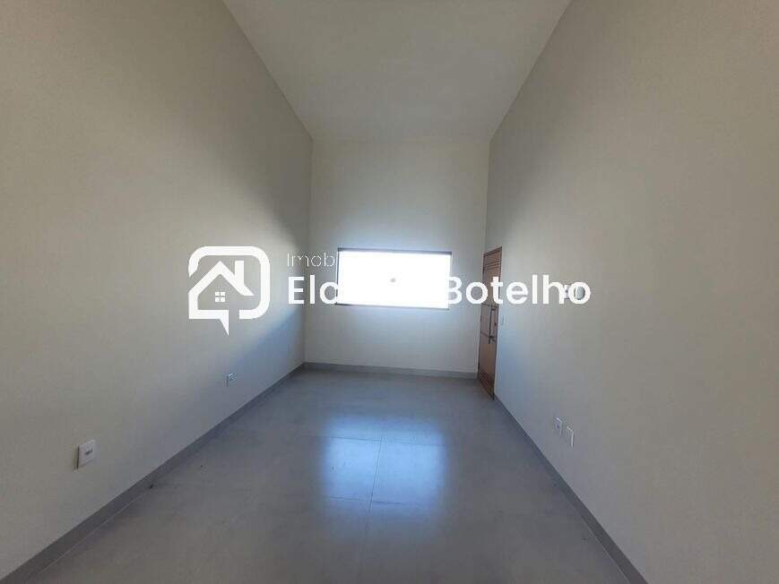 Casa à venda no JARDIM HOLANDA: 