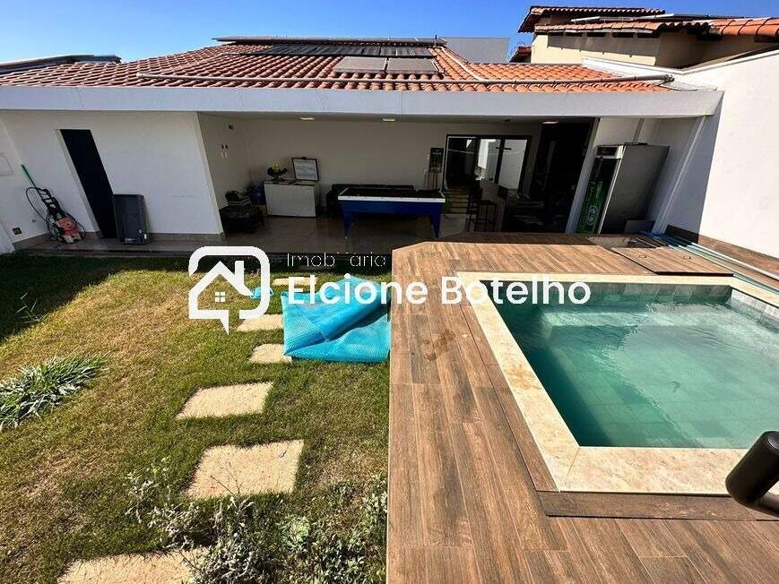Casa à venda no SEGISMUNDO PEREIRA: 