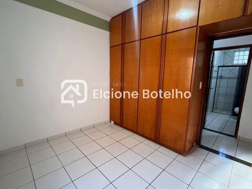 Apartamento à venda no SANTA MONICA: 