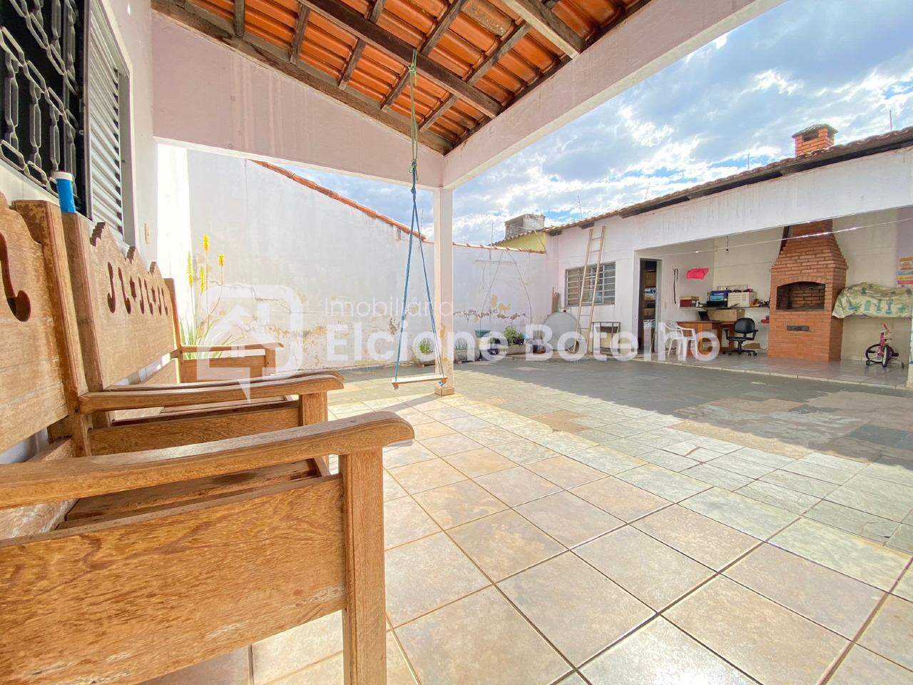 Casa à venda no PLANALTO: 