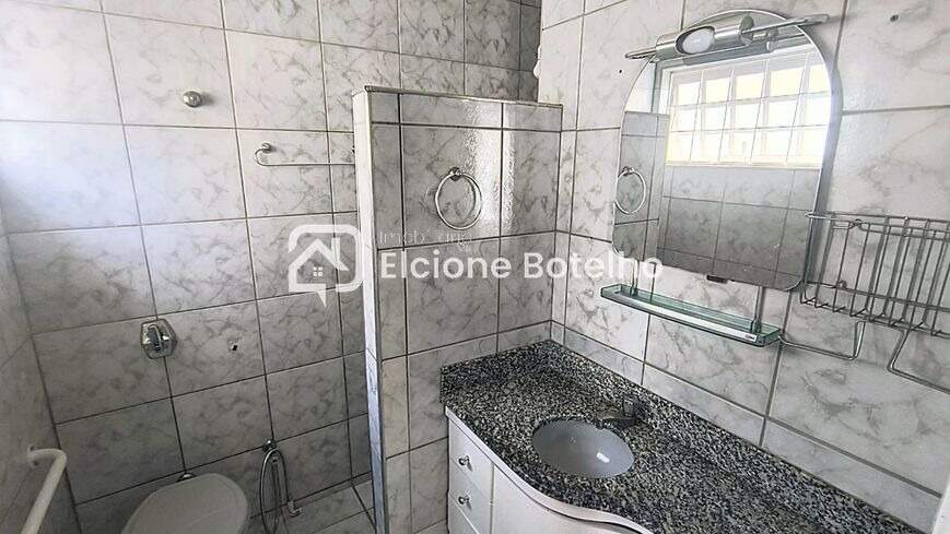 Casa à venda no UMUARAMA: 