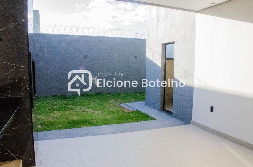 Casa à venda no NOVO MUNDO: 