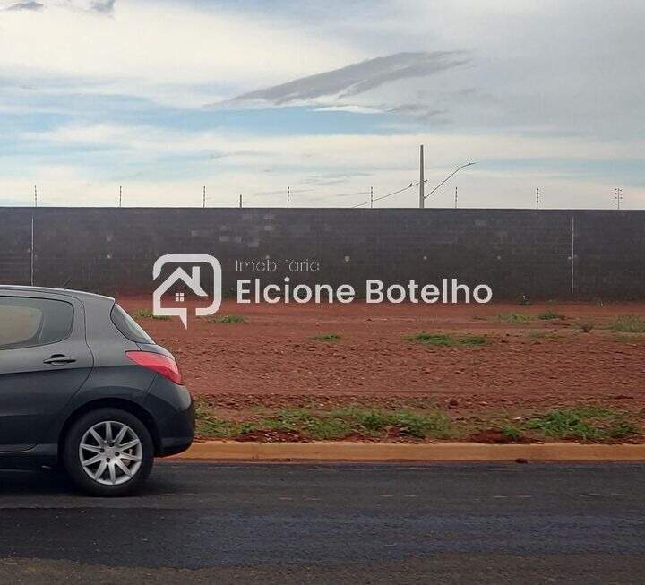 Terreno à venda no NOVO MUNDO: 