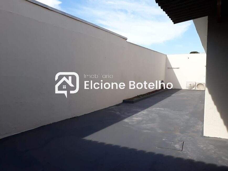 Casa Comercial à venda no NOSSA SENHORA APARECIDA: 