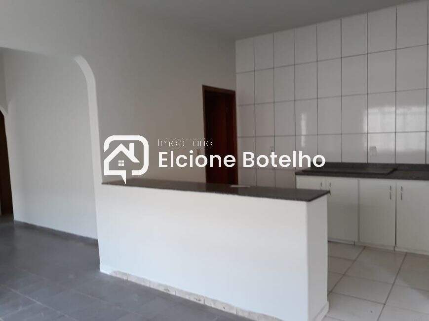 Casa Comercial à venda no NOSSA SENHORA APARECIDA: 