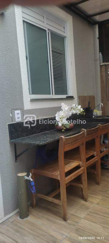 Apartamento à venda no CHACARAS TUBALINA E QUARTEL: 