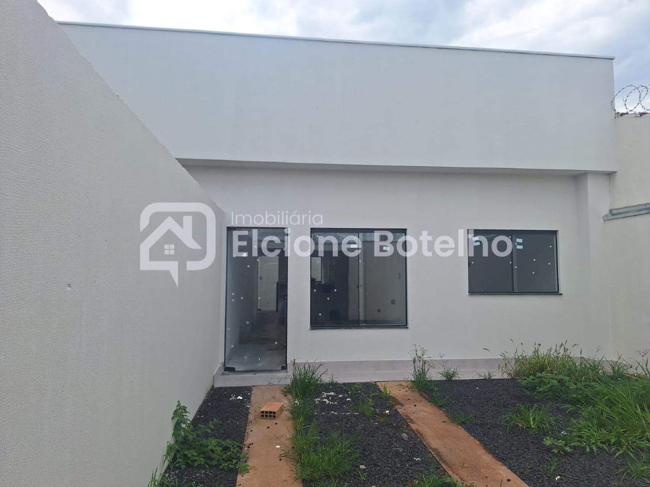 Casa à venda no PLANALTO: 