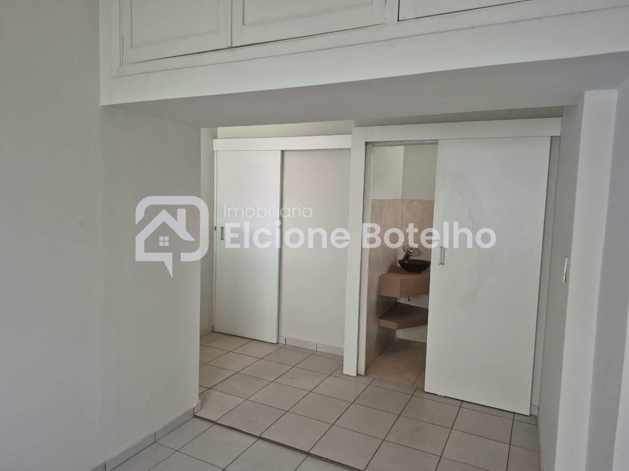 Casa Comercial à venda no Centro: 