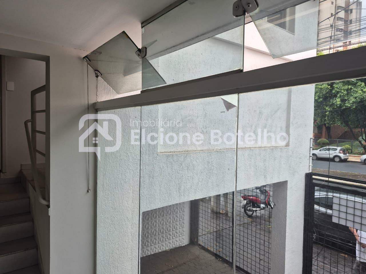 Casa Comercial à venda no Centro: 