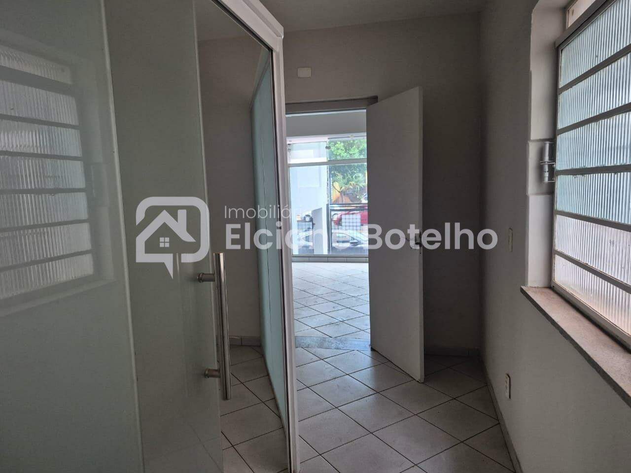 Casa Comercial à venda no Centro: 