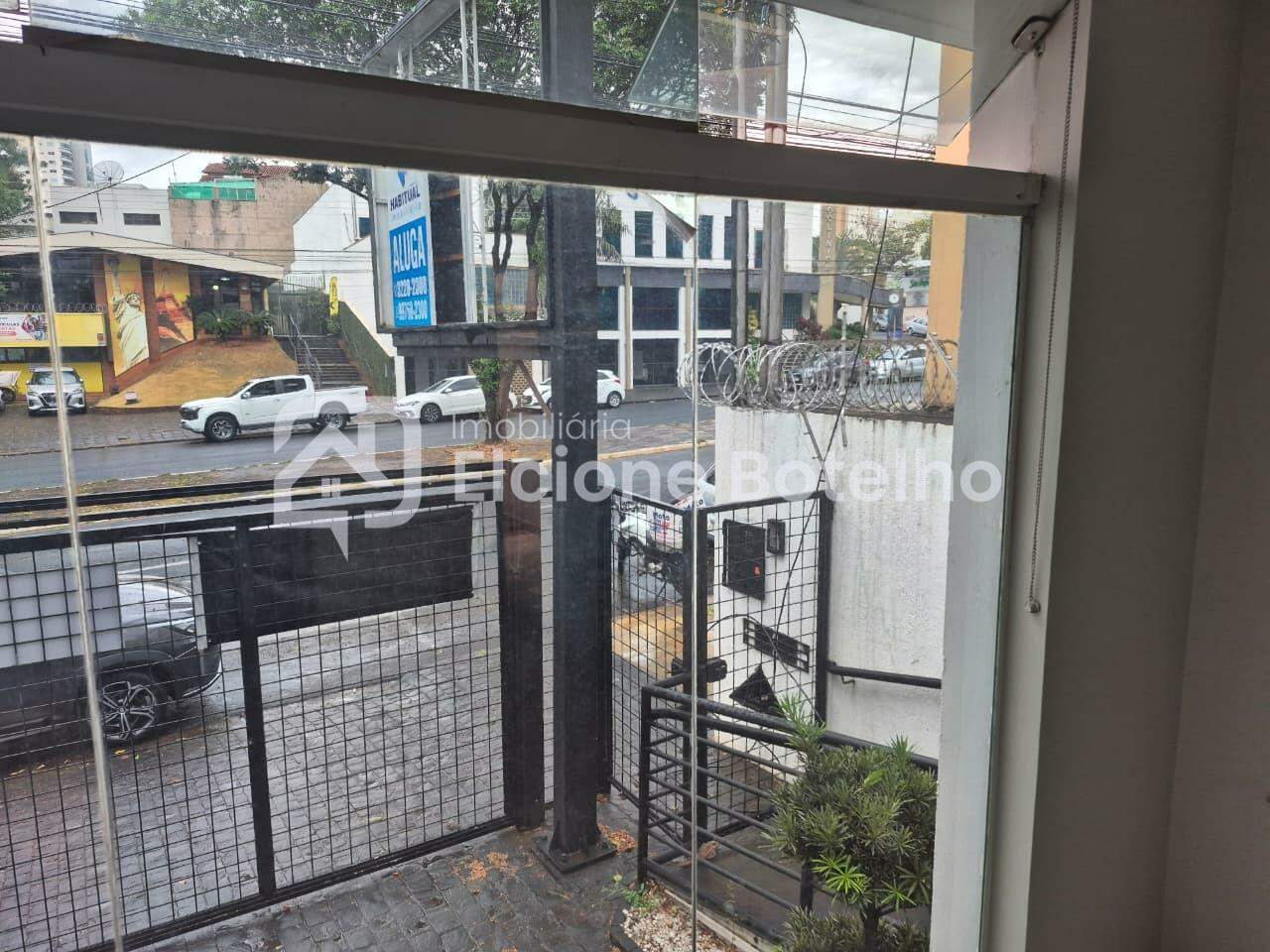 Casa Comercial à venda no Centro: 