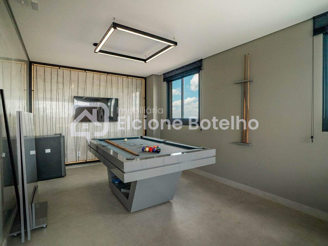 Apartamento à venda no SARAIVA: 