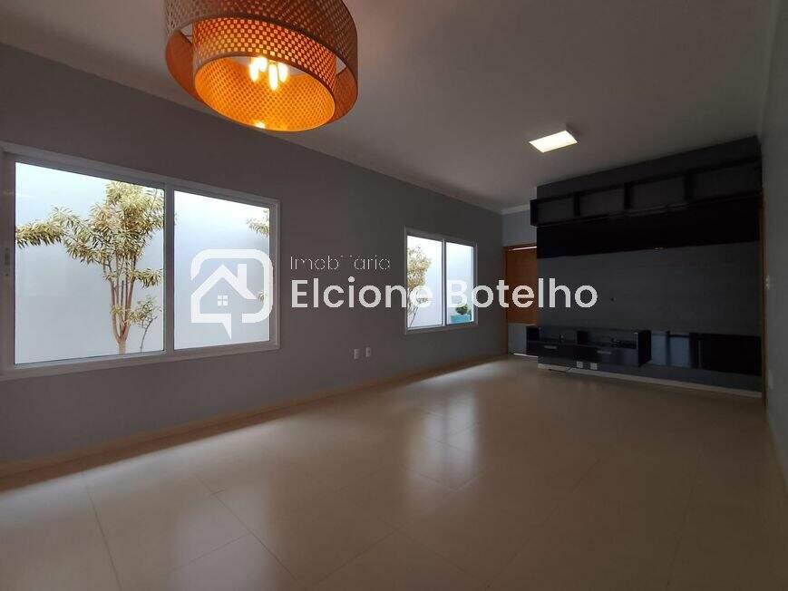 Casa para aluguel no SEGISMUNDO PEREIRA: 
