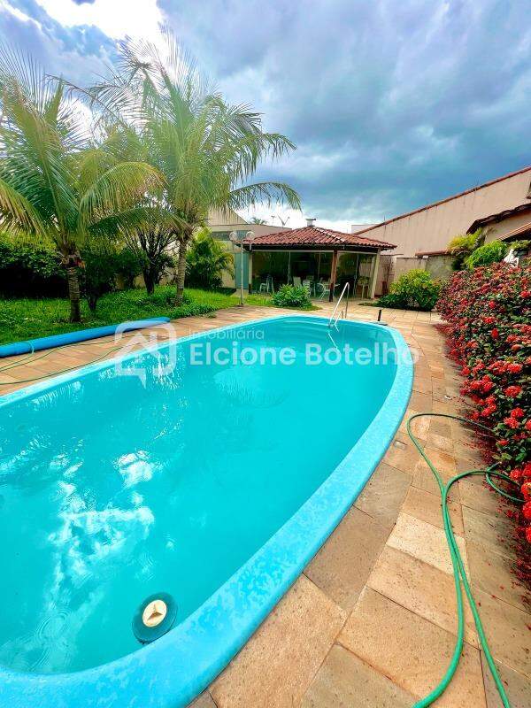 Casa à venda no VIGILATO PEREIRA: 