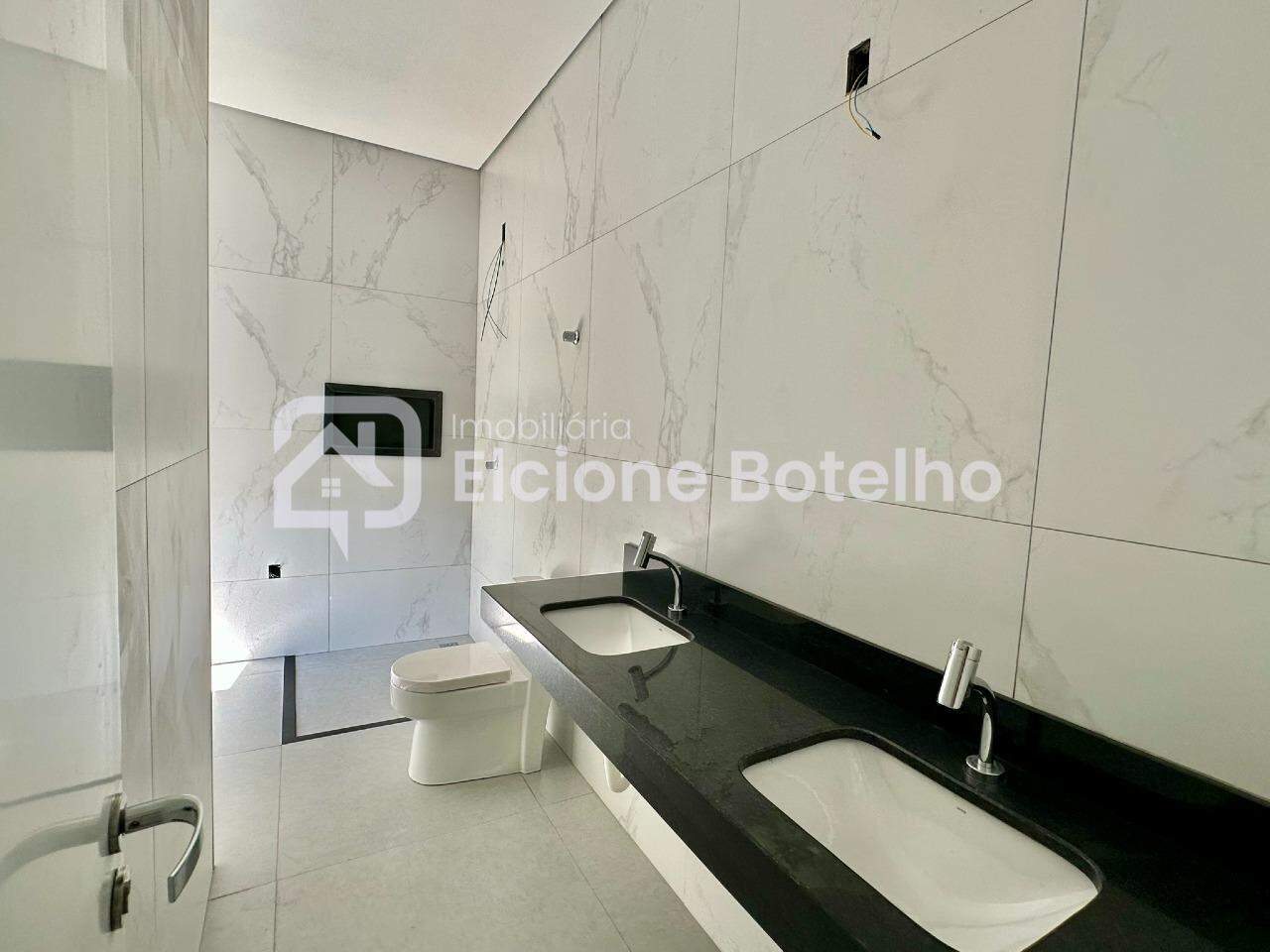 Apartamento à venda no LARANJEIRAS: 