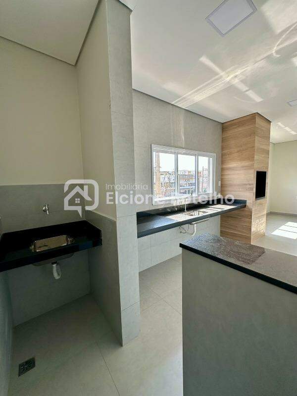 Apartamento à venda no LARANJEIRAS: 
