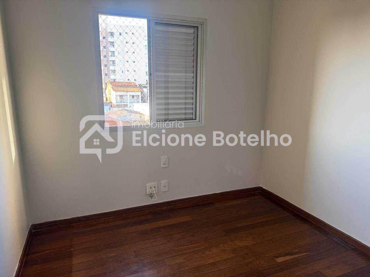 Apartamento à venda no OSVALDO REZENDE: 