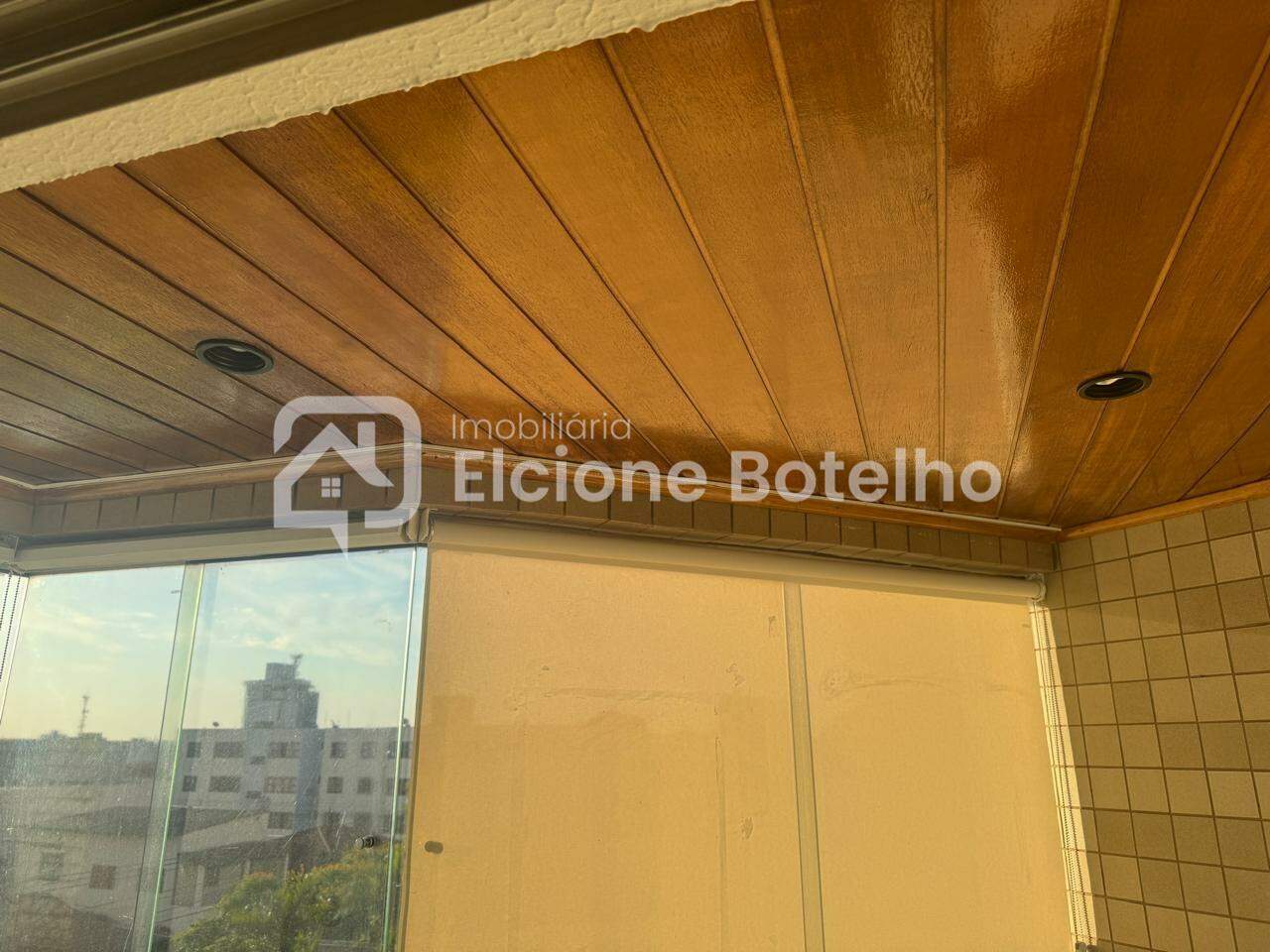 Apartamento à venda no OSVALDO REZENDE: 