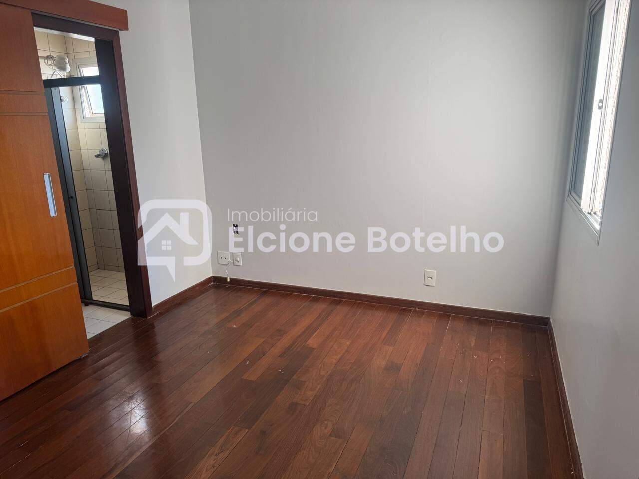 Apartamento à venda no OSVALDO REZENDE: 