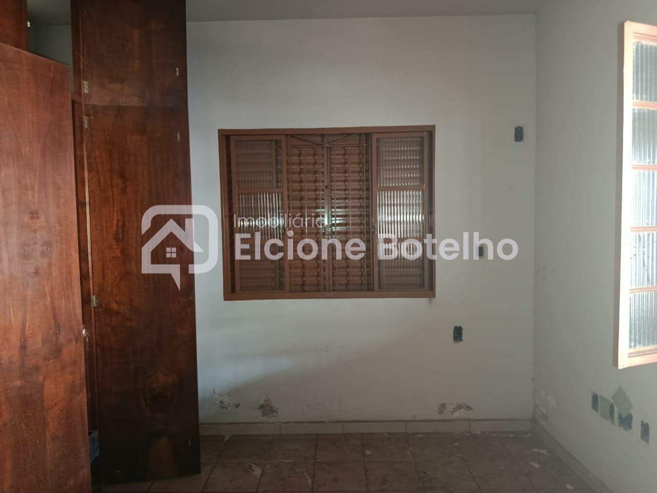 Casa Comercial à venda no TABAJARAS: 