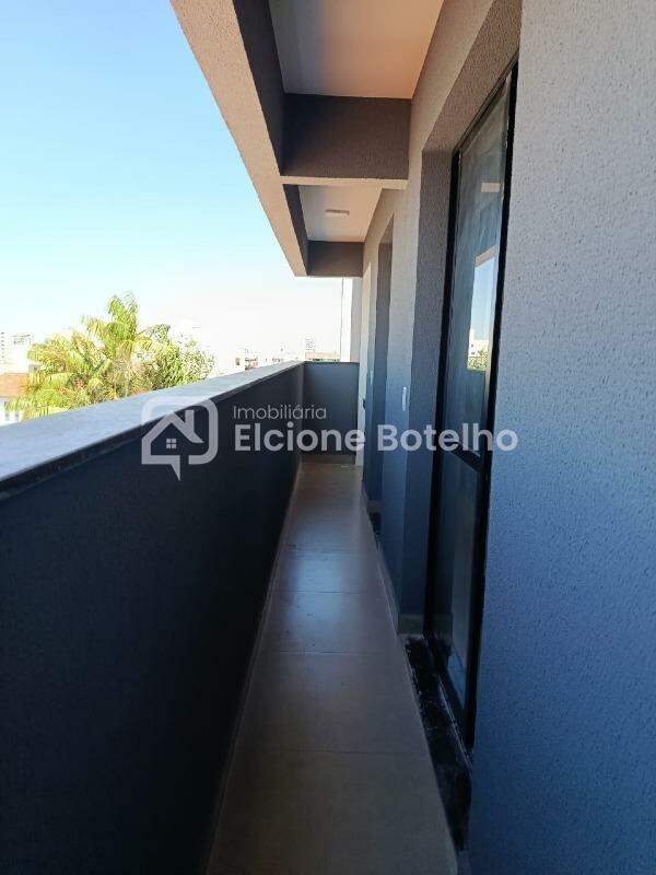 Apartamento à venda no SANTA MONICA: 