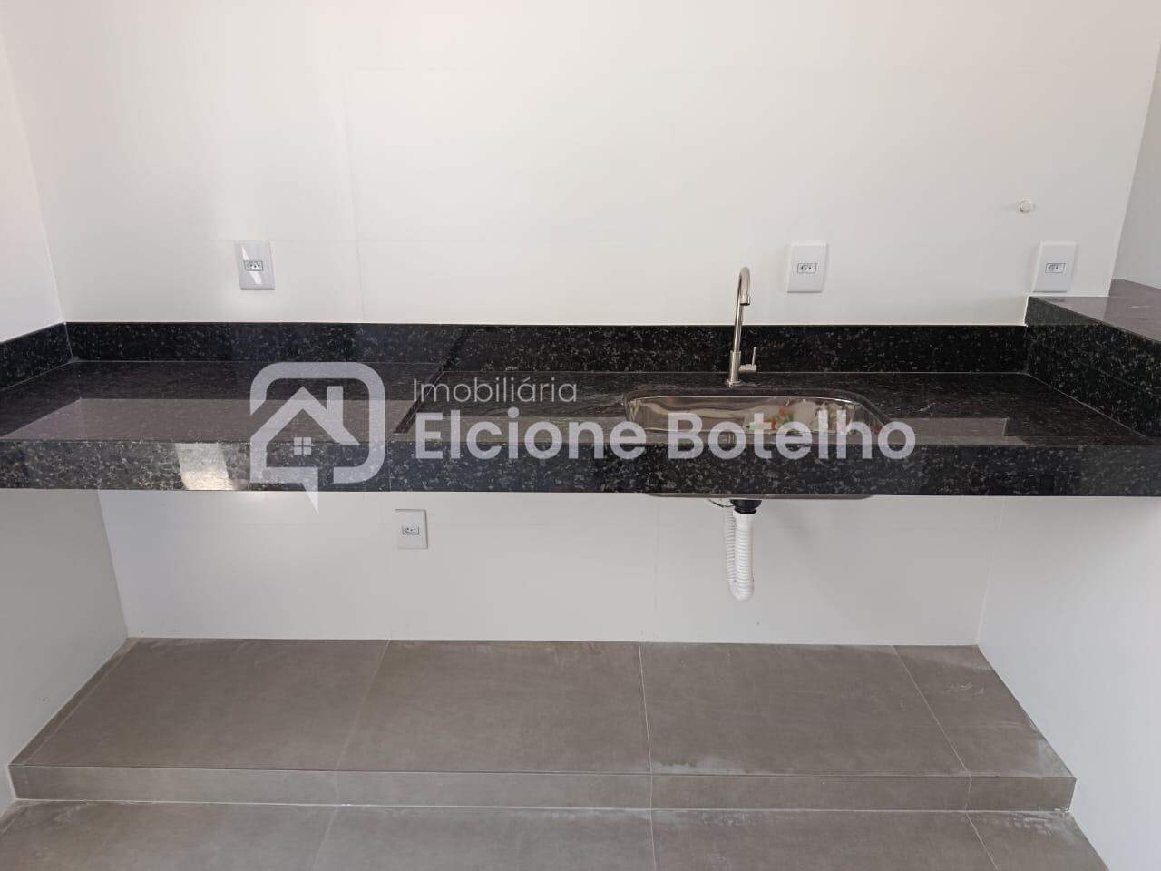 Apartamento à venda no SANTA MONICA: 