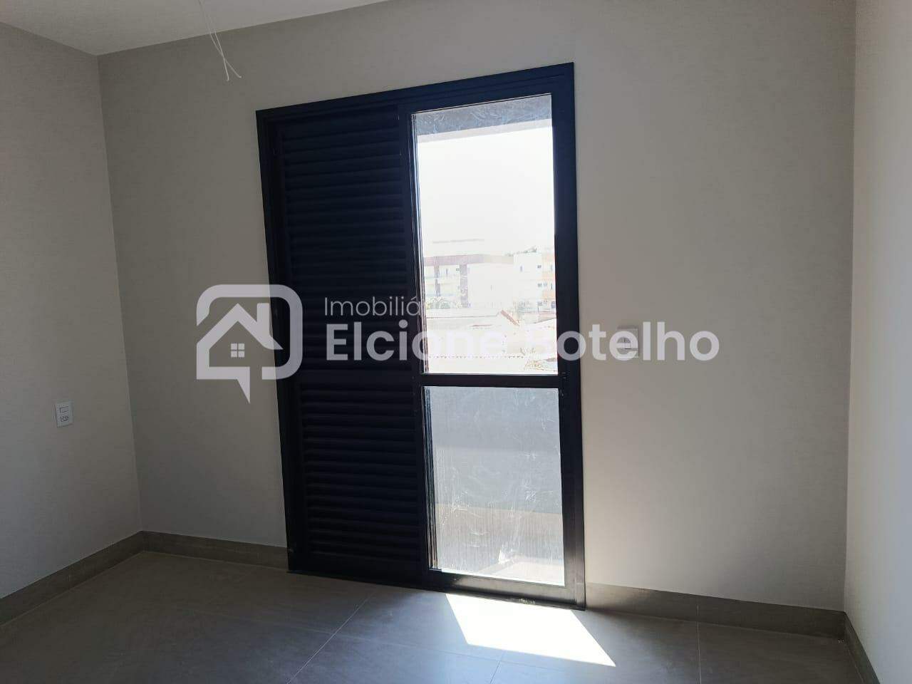 Apartamento à venda no SANTA MONICA: 