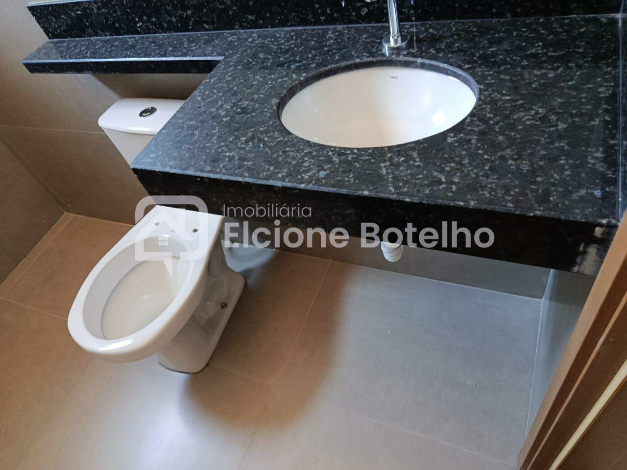 Apartamento à venda no SANTA MONICA: 