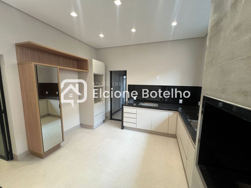 CASA DE CONDOMINIO para aluguel no NOVA UBERLANDIA: 