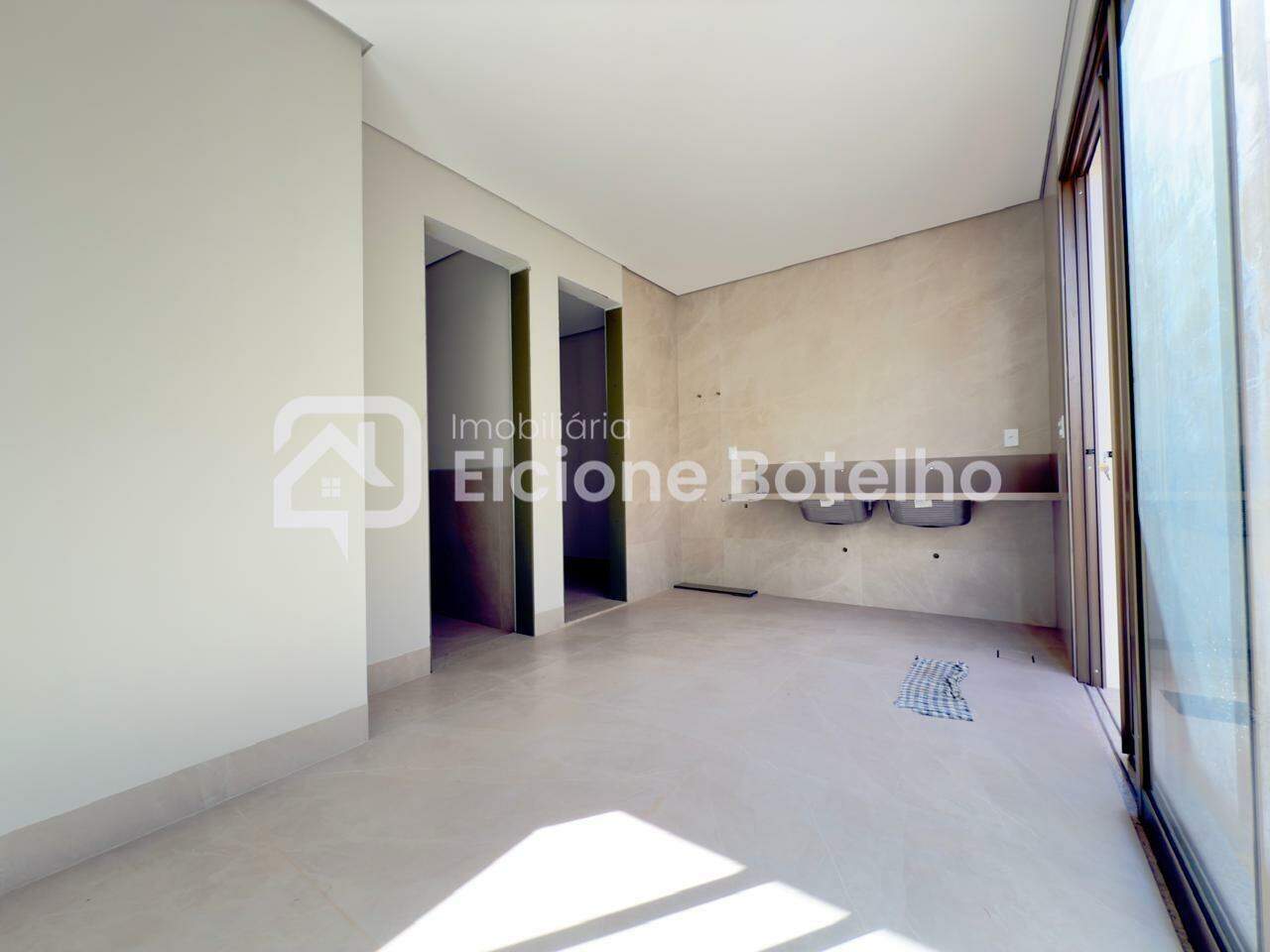 Casa de Condomínio à venda no MORADA DA COLINA: 