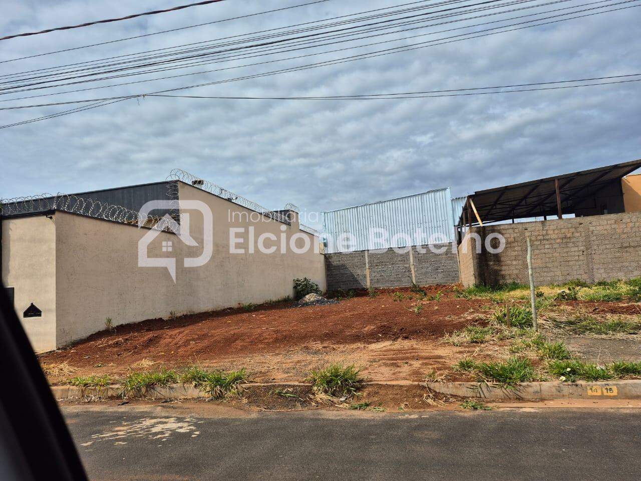 Terreno à venda no MINAS GERAIS: 