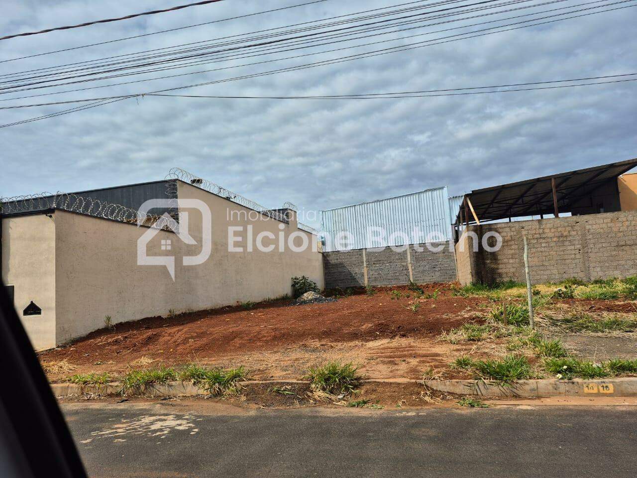 Terreno à venda no MINAS GERAIS: 