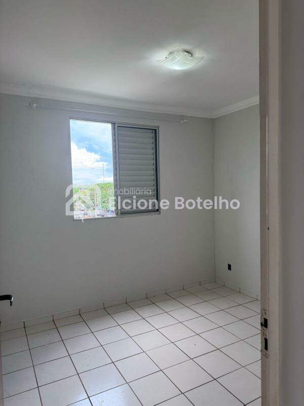 Apartamento à venda no LARANJEIRAS: 