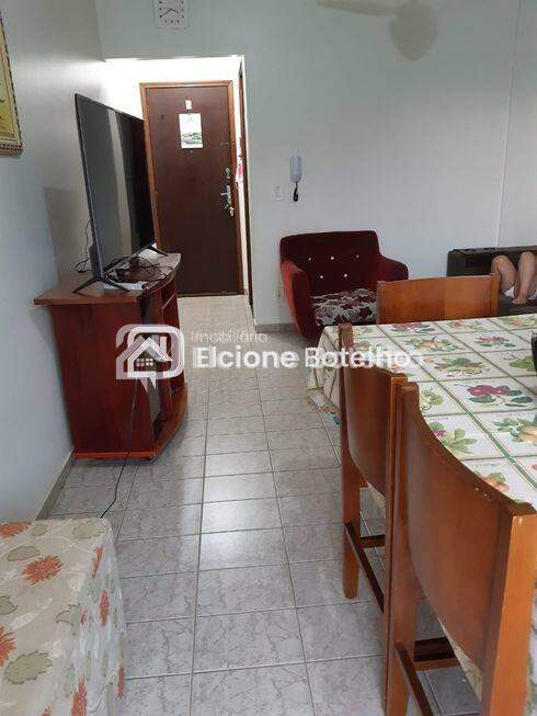 Apartamento à venda no SEGISMUNDO PEREIRA: 