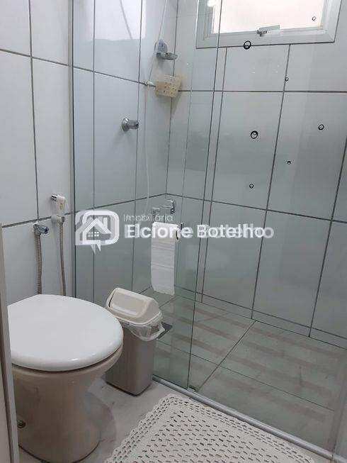 Apartamento à venda no SEGISMUNDO PEREIRA: 