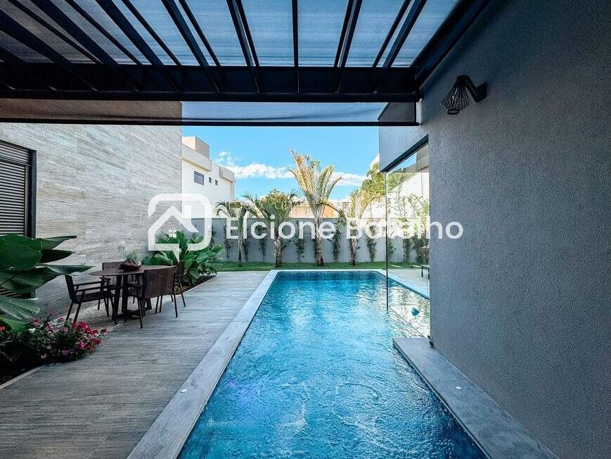 Casa de Condomínio à venda no GRANJA MARILEUSA: 
