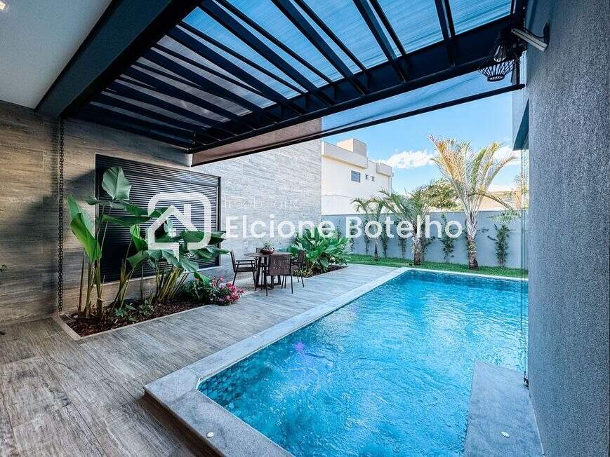Casa de Condomínio à venda no GRANJA MARILEUSA: 